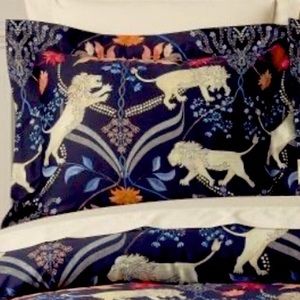 🦁Williams Sonoma🦁One(1) Leo Printed King Sham